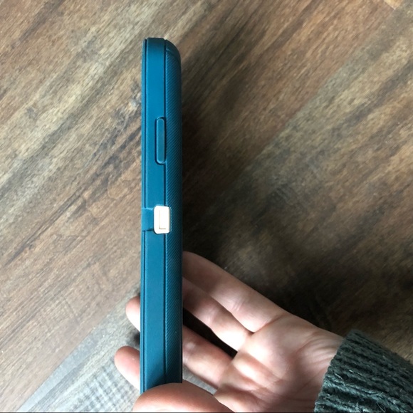 Otterbox Defender Series Screenless Edition - Picture 4 of 5